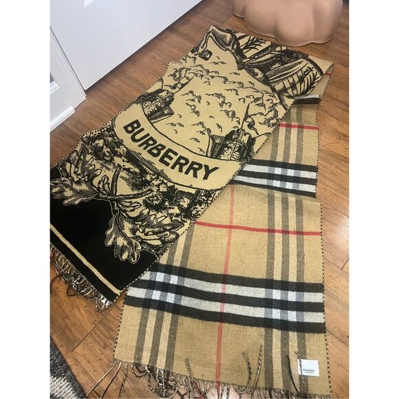 Burberry winter fall scarf wrap shawl - Picture 9 of 10